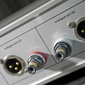 WEISS DAC HELIOS - Sorties analogiques