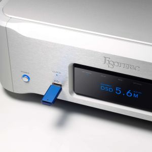 ESOTERIC N-01 - Connecteur USB
